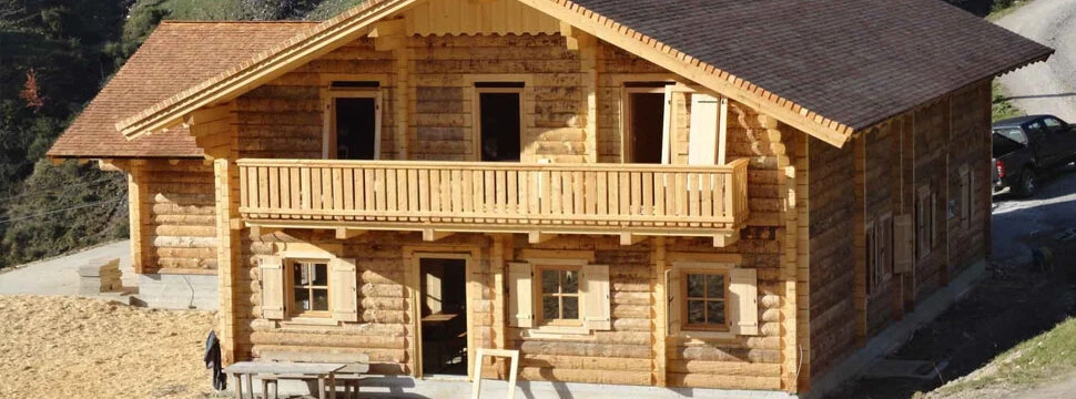 Holzhaus von der Holzbau Gruber GmbH fertiggestellt