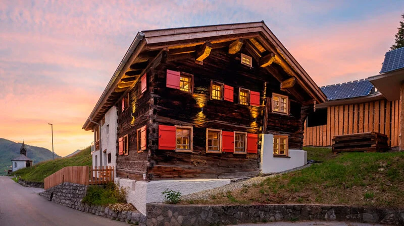Holzhaus Reutte | Sanierungsprojekt Alte Sennerei der Holzbau Zobl GmbH