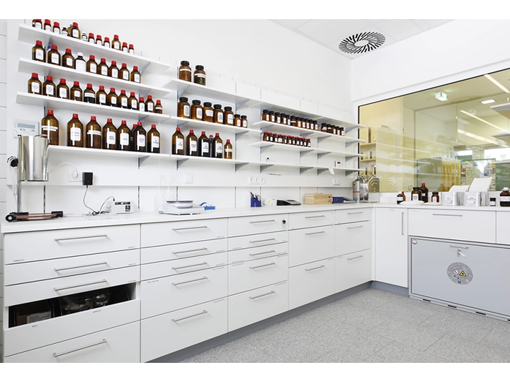 Galerie-Bild 3: Mag. Geiger KG aus Eferding von Christophorus Apotheke