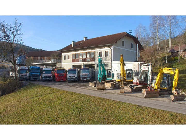Galerie-Bild 1: J. Innendorfer Ges.m.b.H aus Neumarkt im Mühlkreis von Innendorfer Josef GesmbH, Baustoffe - Transporte