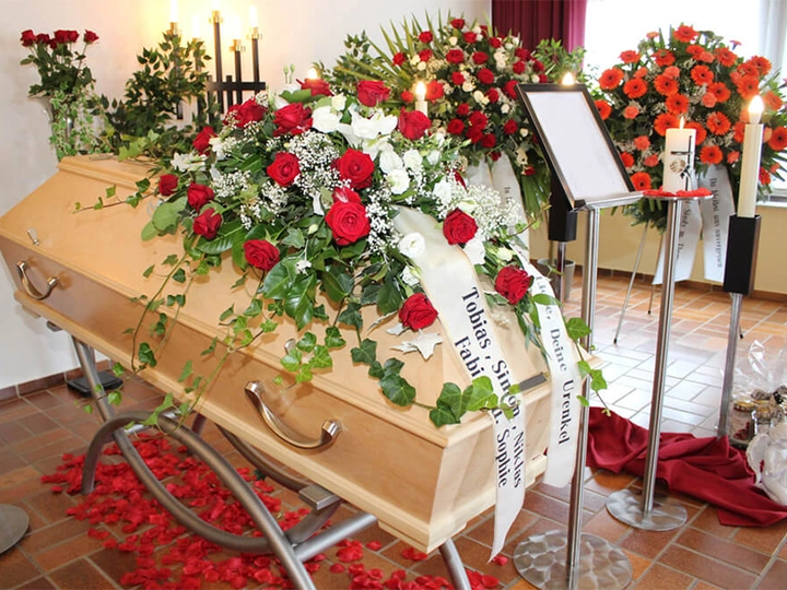 Galerie-Bild 2: Bestattung Leiner e. U. aus Jennersdorf von Bestattung Leiner e.U. Inh. Paul Schäfer, Bestattungsunternehmen