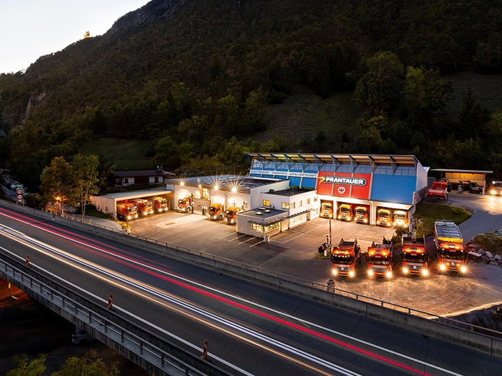 Galerie-Bild 1: Prantauer GmbH aus Zams von Prantauer GmbH, Schotterwerk - Transporte