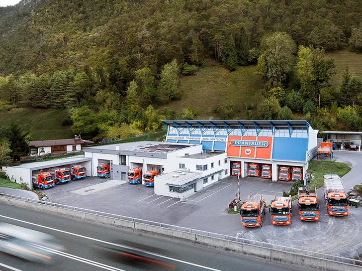 Galerie-Bild 2: Prantauer GmbH aus Zams von Prantauer GmbH, Schotterwerk - Transporte