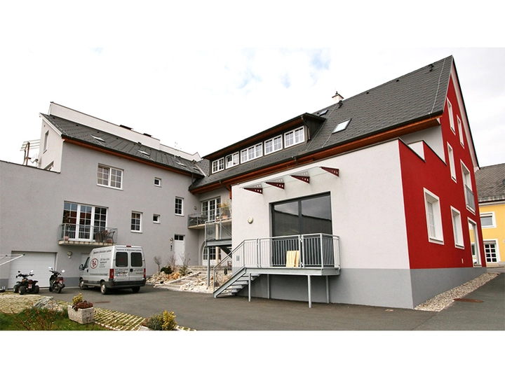 Galerie-Bild 1: Manuela Lackner - Kaufmann aus Straß in Steiermark von Manuela Lackner - Kaufmann, Tapezierer u. Dekorateur