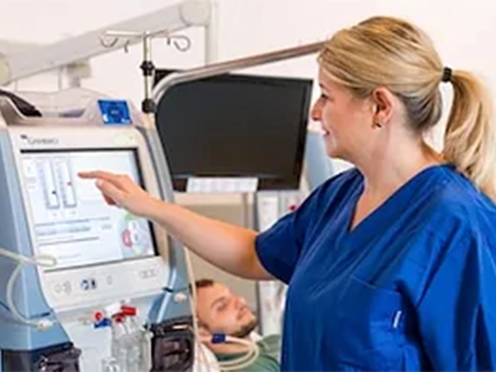 Galerie-Bild 1: Bezirkskrankenhaus Reutte aus Ehenbichl von Bezirkskrankenhaus Reutte