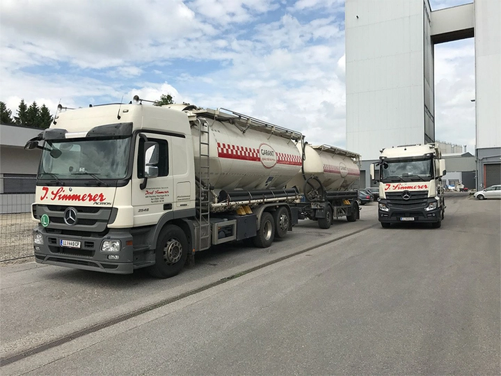 Galerie-Bild 3: Simmerer Josef GesmbH aus Pasching von Simmerer Josef Transportunternehmen GmbH