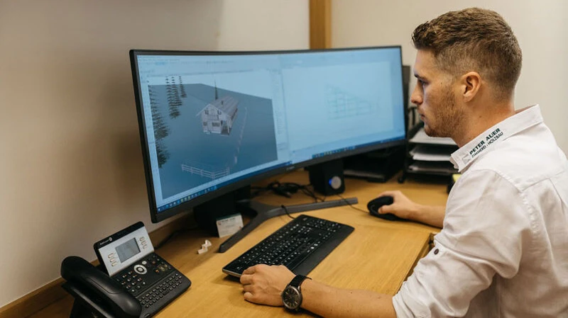 Vor jedem Bauprojekt steht die digitale Planung – moderne 3D-Software macht Konstruktionen bereits vorab sichtbar und ermöglicht eine exakte Umsetzung.