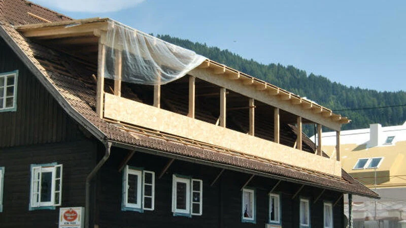 Dachsanierung in der Praxis: Georg Hausharter Holzbau erneuert den Dachstuhl in der Region Feldkirchen