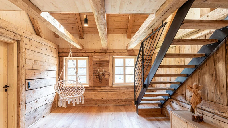 Holzhaus Reutte | Sanierung altes Bauernhaus bei "Joffle" durch Holzbau Zobl GmbH