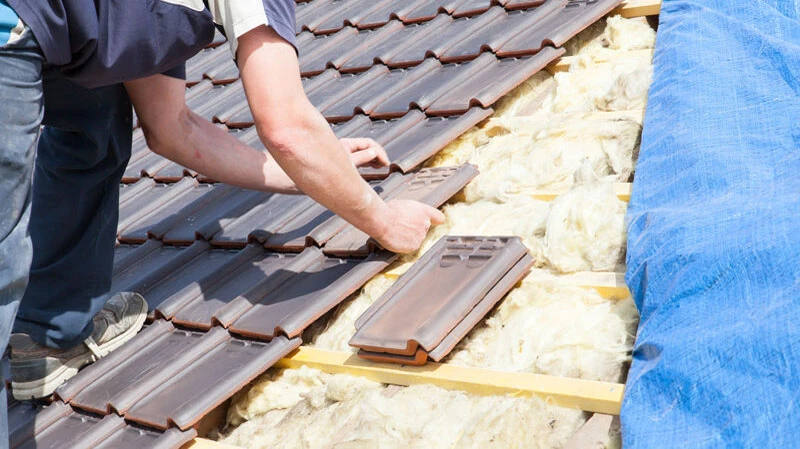 Dachsanierung Reutte | Effiziente Dachdämmung und Ziegelverlegung – professioneller Dachbau für optimalen Wärmeschutz. Dachsanierung Reutte | Effiziente Dachdämmung und Ziegelverlegung – professioneller Dachbau für optimalen Wärmeschutz.