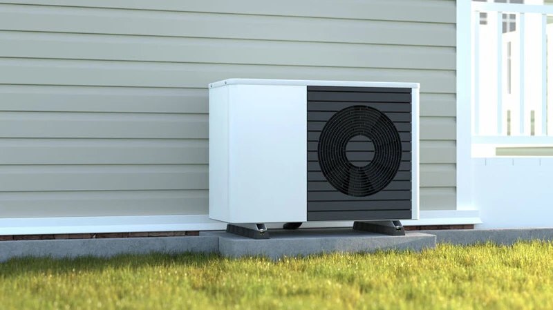 Heizungstausch in Bruck-Mürzzuschlag | Luft-Wasser-Wärmepumpe am Haus – moderne Heiztechnik für nachhaltige Energie